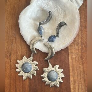 3/$30 💚💚💚 FP 🌙✨ Celestial Sun & Moon Statement Earrings